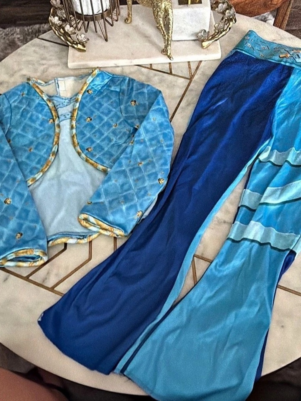 Disney Descendants 4: The Rise of Red Chloe Charming Costume Blue Superhero